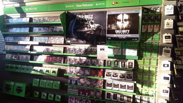 プレイステーション4が来週、Xbox Oneが再来週に発売される米国のゲーム販売店をチェック。続いてはゲーム専門店として全国に展開するGameStopです。