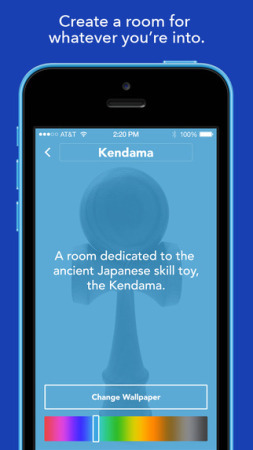 米  Facebook  が、実名以外の名前でテーマ別の「部屋」を作って招待したユーザーとのみコミュニケーションできるスマートフォン向けアプリ「  Room  」のiOS版を北米にてリリースした。  ダウンロードは無料  だがまだ日本からは利用できない。