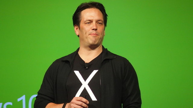 GDCのメインセッションとなる水曜日から金曜日まで、15本の技術講演（＝スポンサーセッション）をずらりと並べた米マイクロソフト。トップバッターの講演「The Future of Gaming Across the Microsoft Ecosystem」では、Xbox事業のトップをつとめるフィル・スペンサー氏