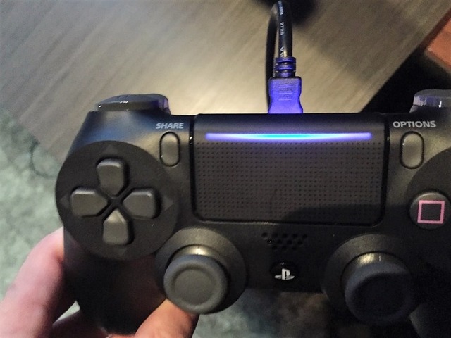 【現地レポ】「PS4 Pro」対応版『CoD: IW』と新型DUALSHOCK 4ハンズオン