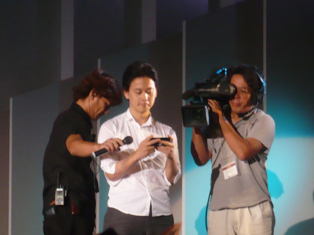 東京ゲームショウ2010では、iPhoneアプリを手がける9社が「I Love iPhone」イベントが開催されました。各社ごとの取り組みと考え方が分かる、貴重な機会。アプリヤの新城健一氏の司会でイベントが進行していきます。