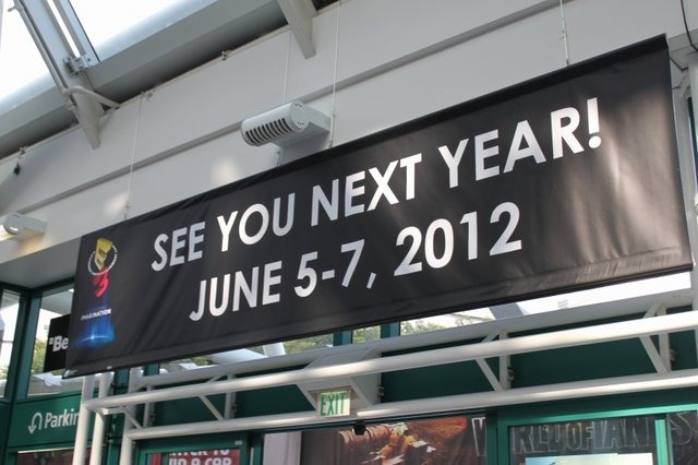 6月7日〜9日に米国ロサンゼルスで開催されたE3 2011は9日の17時で無事閉幕しました。17時に閉幕のアナウンスが流れると会場のあちらこちらから歓声が沸き起こりました。