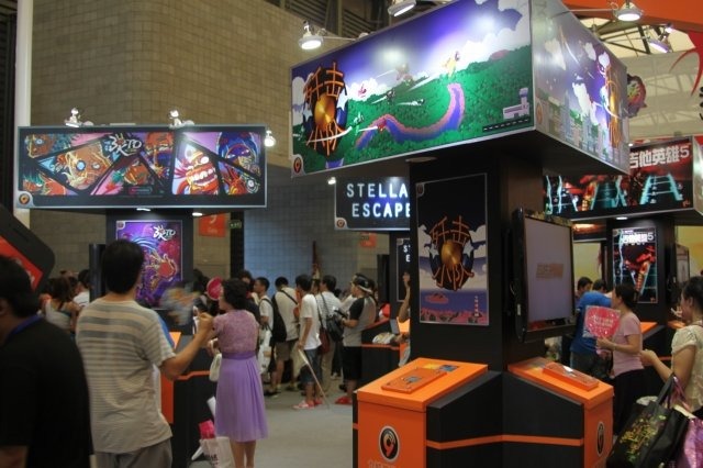 様々なメーカーが巨大ブースを並べているChina Joy 2011。The9(第九城市)は中堅のオンラインゲームパブリッシャーです。