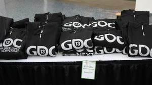 【GDC Next 2013】GDC恒例のグッズは売れ残り続出で大ピンチ!? おみやげアリます 画像
