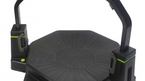 VR空間を自分の足で歩ける「Virtuix Omni」日本向け並行輸入品登場 画像