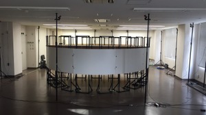 東京大学×Unity共同研究、VR空間を無限に歩き回れる「無限回廊」とは 画像