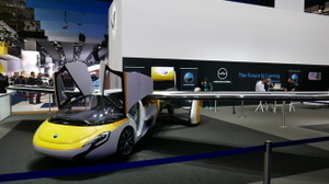 空飛ぶ自動車、市販はもう目前！？飛行モードへの切替は3分以内で完了 画像