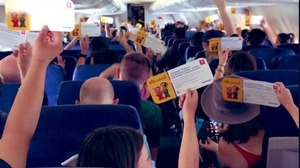 サウスウエスト航空が乗客にスイッチ本体と『マリオメーカー2』をプレゼント！SNSでは沸き立つ機内の様子も 画像