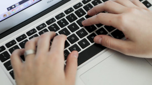 ゲーム開発者の約半数が週40時間以上の長時間労働を行っている―原因の第1位は「自分へのプレッシャー」 画像