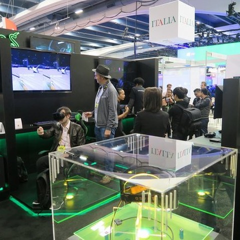 【GDC 2015】オープンソースなVRヘッドセットを!「OSVR」を体験した・・・ユービーアイソフトも支持を表明 画像