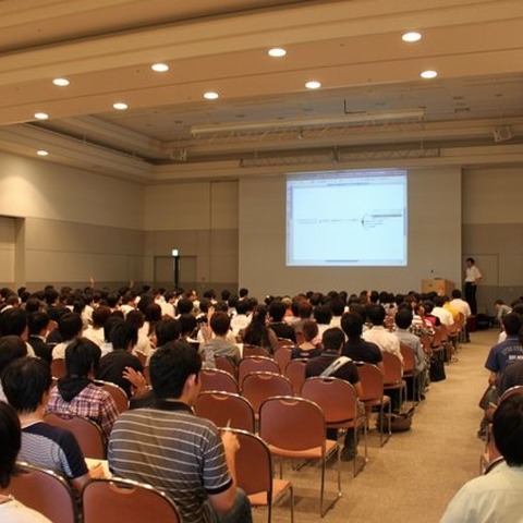 【CEDEC 2010】ゲーム開発者への道は「作る事」以外ない・・・IGDA新代表が学生に 画像