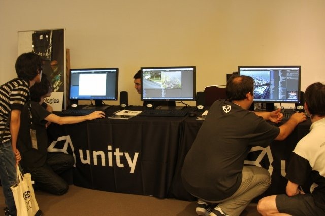 CEDECの開幕に合わせて日本法人設立を発表し、勢いを見せるUnity Technologiesは会場にブースを構えて最新版のデモを行っています。