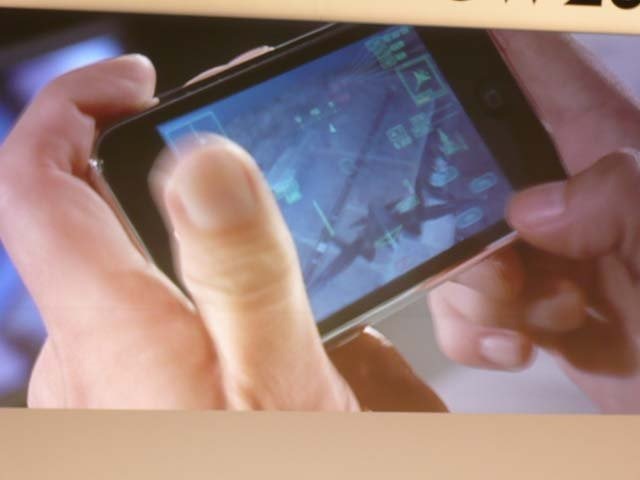 携帯ゲーム機の躍進が目立つ東京ゲームショウ（TGS）2009。iPhoneはアップルによる「ゲーム機宣言」でニンテンドーDSやPSPに続く勢力となりそうですが、その魅力を語る「iPhoneから見たゲームの未来」というステージが開催されました。