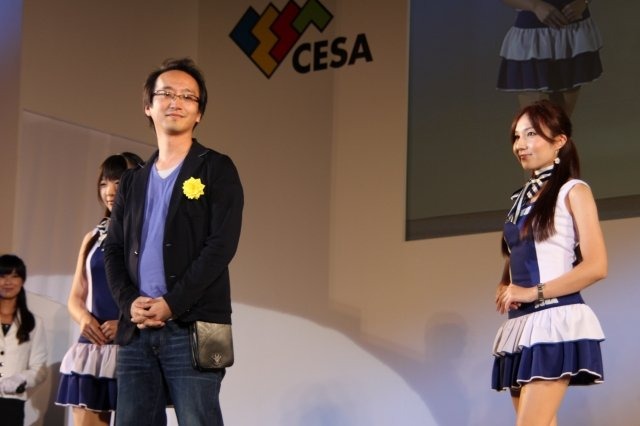 東京ゲームショウ最終日の18日、メインステージにおいて「日本ゲーム大賞」のうち、今後発売予定のゲームを表彰するフューチャー賞の発表授与式が開催。10タイトル+1の受賞者が集いました。