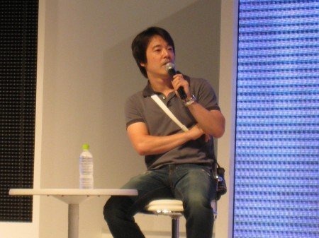 東京ゲームショウ 2011の2日目となる9月16日、GREEのブース内ステージにて「ゲームユーザーはどこに向かうのか？」と題されたセッションが行われました。