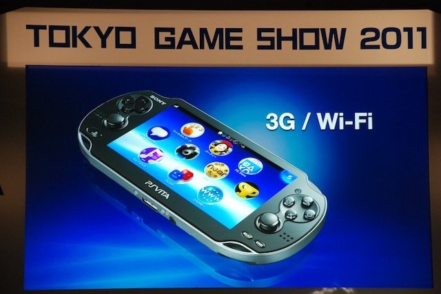 東京ゲームショウ2011で15日、ソニー・コンピュータエンタテイメントのワールドワイド・スタジオ　プレジデントの吉田修平氏と、SVP兼第2事業部長の松本有生氏は「PlayStation Vitaの全貌」と題して基調講演を行いました。両氏はこれまでに露出しているVitaの情報を整理