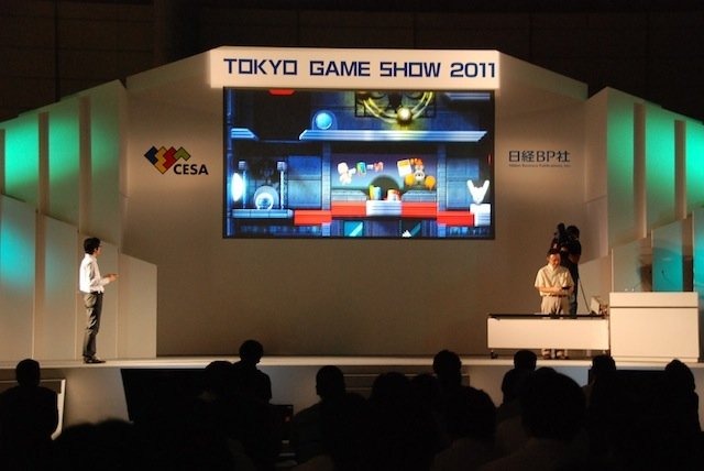 東京ゲームショウ2011で15日、ソニー・コンピュータエンタテイメントのワールドワイド・スタジオ　プレジデントの吉田修平氏と、SVP兼第2事業部長の松本有生氏は「PlayStation Vitaの全貌」と題して基調講演を行いました。両氏はこれまでに露出しているVitaの情報を整理