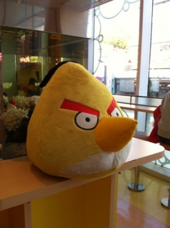 12月11日はフィンランドの  Rovio Entertainment  が提供する人気ゲームアプリ「Angry Birds」の誕生日！そこで今年は東京でも公式イベントが開催されました。