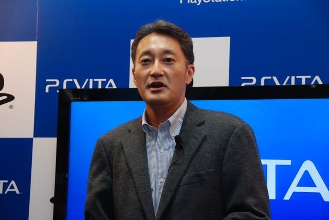 2011年12月17日。全世界に先駆けて日本で発売された「PlayStation Vita」の発売日にあわせて、ソニー・コンピュータエンタテインメントは「PlayStation Vita SHIBUYA TSUTAYA発売カウントダウンイベント」を、TSUTAYA渋谷店で開催しました。