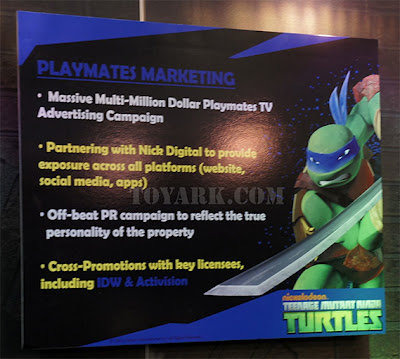 先日ニューヨークで開催されたToy Fair 2012にて、ActivisionとIDWの2社が『ティーンエイジ・ミュータント・ニンジャ・タートルズ(Teenage Mutant Ninja Turtles)』のライセンスを取得していた事が会場内に設置された看板によって明らかになりました。