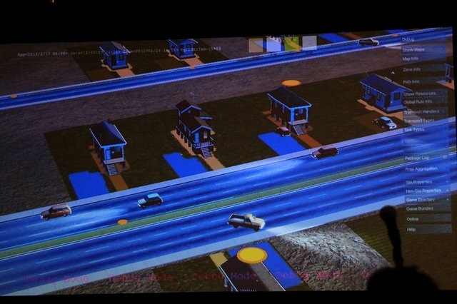 GDC初日に電撃的に発表された『シムシティ』。約10年ぶりの新作に当たって「マクシス」は新たなエンジン「GlassBox」を引っさげ、究極の都市育成シミュレーションを作ろうとしています。さっそくこのエンジンについてエレクトロニック・アーツのOcean Quigley氏とAndrew