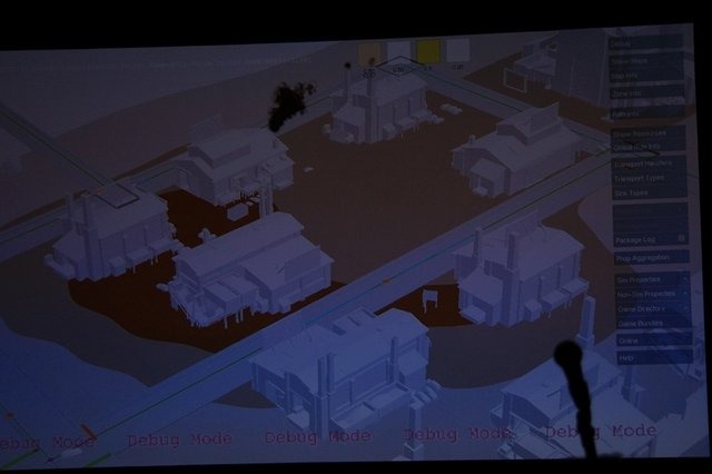 GDC初日に電撃的に発表された『シムシティ』。約10年ぶりの新作に当たって「マクシス」は新たなエンジン「GlassBox」を引っさげ、究極の都市育成シミュレーションを作ろうとしています。さっそくこのエンジンについてエレクトロニック・アーツのOcean Quigley氏とAndrew