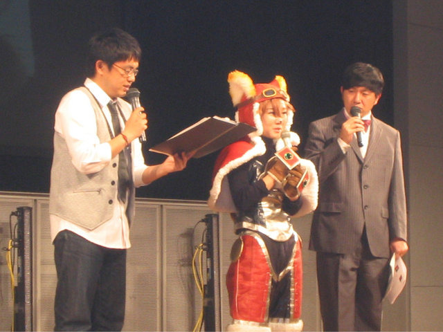 3月18日に福岡市のアクロス福岡にて開催された「GAME FAN in FUKUOKA」は、これまでトークイベントを主体としていましたが、今回は初となる催しが2点ありました。それは福岡コスプレグランプリと豪華声優スペシャルトークライブです。