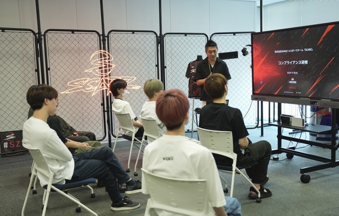XENOZ運営のeスポーツチーム「SCARZ」が全選手とストリーマーにコンプライアンス研修実施、「リスク」より「信頼を積み重ねる力を持つ」可能性と認識