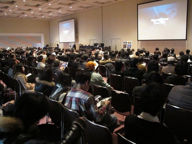 スクウェア・エニックスは横浜パシフィコで開催中のSIGGRAPH ASIA 2009併催イベント「Autodesk Day at SIGGRAPH ASIA 2009」で16日、「FF XIII リアルタイムカットシーン・ワークフロー〜FF XIII のカットシーンができるまで〜」と題した講演を行いました。講演を行った