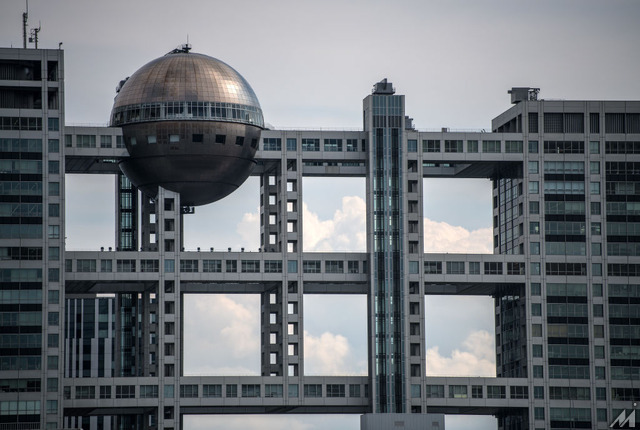 TOKYO, JAPAN – SEPTEMBER 18: General view of the Hachitama spherical observation room in the Fuji Television building overlooking Odaiba Marine Park on September 18, 2018 in Tokyo, Japan. Odaiba Marine Park is one of around 40 venues for the Tokyo 2020 Olympics and will host swimming (marathon) and triathlon events as well as triathlon during the Paralympics. (Photo by Carl Court/Getty Images)