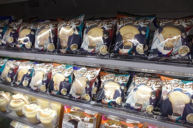 ファミマがゲーセン化!? ファミリーマートが掲げる新テーマ「あそべるコンビニ」とは？『原神』『呪術廻戦』コラボ商品の先行公開もされた「ファミフェス2025」レポート