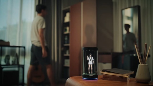 “美女と野獣”ならぬ“人間とAI”？Razer発表の卓上AIコンパニオンが孕む恋のリスクにCEOが反論