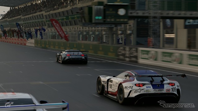 SPK eスポーツ・レーシングチームとサポートチームが、JEGT最終戦で史上初のワンツーフィニッシュを達成