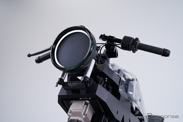 シミュレーター開発のプロトタイプはXR技術と実機制御を統合した二輪シミュレーター「2Xシリーズ」を出展