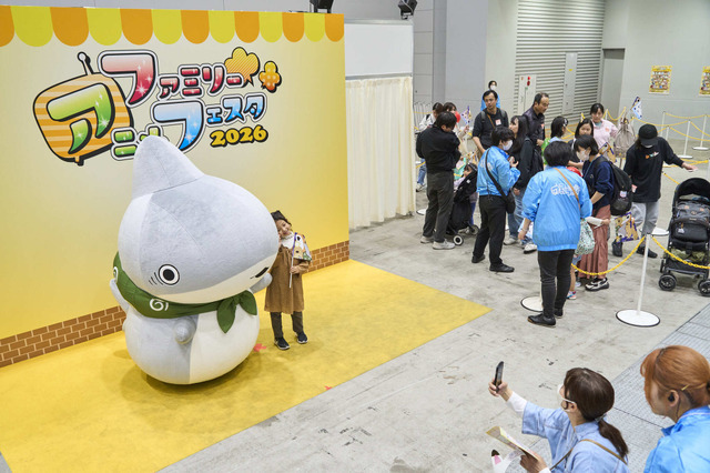 キャラクター撮影会（おでかけ子ザメ）