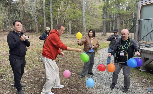 文系年金受給記者がAIハッカソンでゲームプログラミング。富士山麓にMacBook Neoを持ち込みヴァイブコーディングした結末（CloseBox）