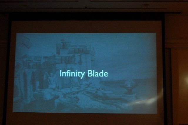 数多くの賞に輝き、シリーズ累計3000万ドルを超える売上を記録しているスマートフォン向けゲーム『Infinity Blade』。CEDEC 2012の2日目には、その『Infinity Blade』を生み出したChair Entertainment Groupのリードアニメーター、スコット・ストッダード氏が本作につい