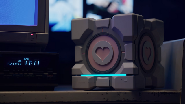 ライセンスなしで制作「Steam Machine」コンパニオンキューブ型ケース販売中止・返金へ―Valveが取り下げ指示