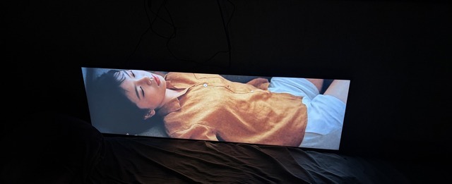 ソラリスの窓辺。眠っている間に、逢いたい人が作られ、朝になると等身大で動く（CloseBox）