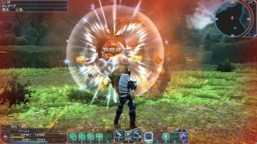 2000年にドリームキャストで登場した『ファンタシースターオンライン（PSO）』。そこから12年の時を経て、『ファンタシースターオンライン2（PSO2）』がリリースされました。ゲーム内容もさることながら、コンソールからPC・PlayStation®Vita・スマートフォン向けのマ