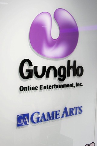 PCオンラインゲームからソーシャルゲーム、そして今や家庭用ゲームへと拡大を続けるF2P（Free to Play＝基本プレイ無料・アイテム課金）ゲーム。中でもPlayStation®VitaはF2Pゲームを公式にサポートしている、数少ない家庭用ゲーム機となっています。