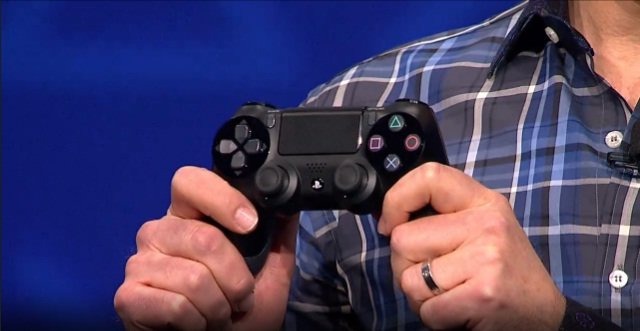 本日開催されたPlayStation Meeting 2013にて、ソニーはPlayStation 4を正式発表しました。新たに発行されたプレスリリースでは、PlayStation 4の新機能やハードスペックに関する詳細が明らかにされています。