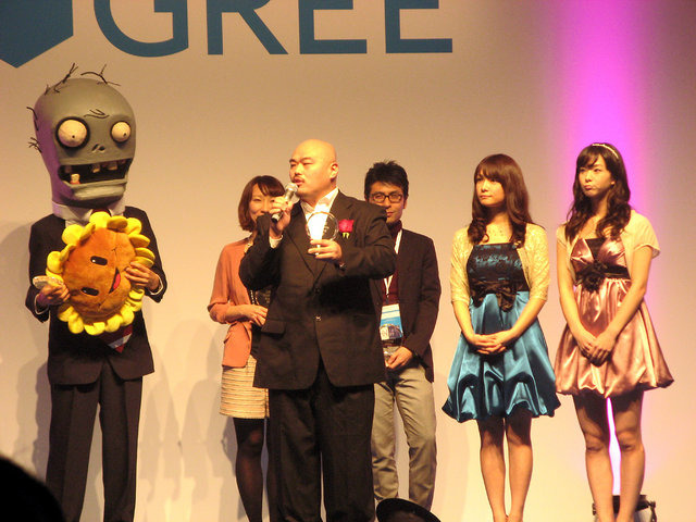 グリーは、「GREE Platform Award 2012」を3月7日に開催しました。「GREE Platform Award」は、GREEのプラットフォームにおいて、多くのユーザーに支持されたタイトルを表彰するという催しです。