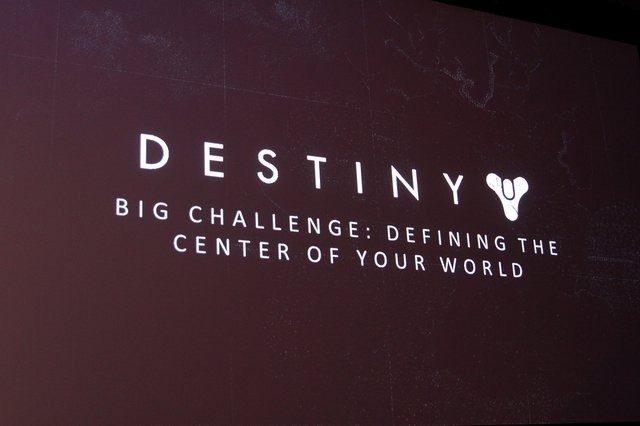 プレイステーション4での発売も決定した、Bungieが取り組む新作アクションシューター『Destiny』。GDC 4日目の28日、同社のChristopher Barrett氏とJoe Staten氏が「Brave New World: New Bungie IP」と題して講演を行い、膨大な量のアセットを紹介しながらゲームの世界