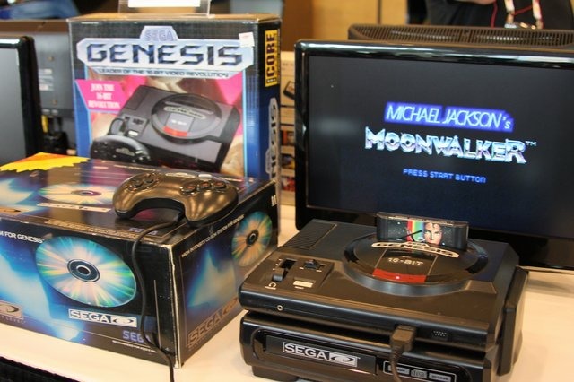 Game Developers Conference 2013。ウエストホールに向かった筆者が目にしたのは何故か「セガ博物館」。世界のセガっ子が吸い寄せられるように集まっていました。