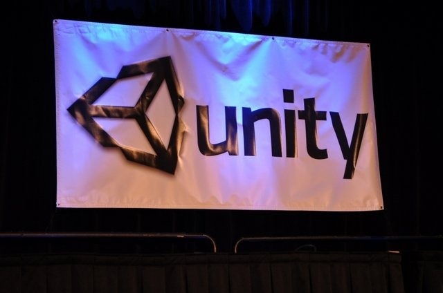 世界には多くのゲームエンジンが存在しますが、その中でも今熱い視線が注がれているのが「Unity」です。デンマーク発の「Unity」はiPhone向けゲームエンジンとして脚光を集め、そのライセンス体系の平易さも手伝って多くの採用実績を重ねています。