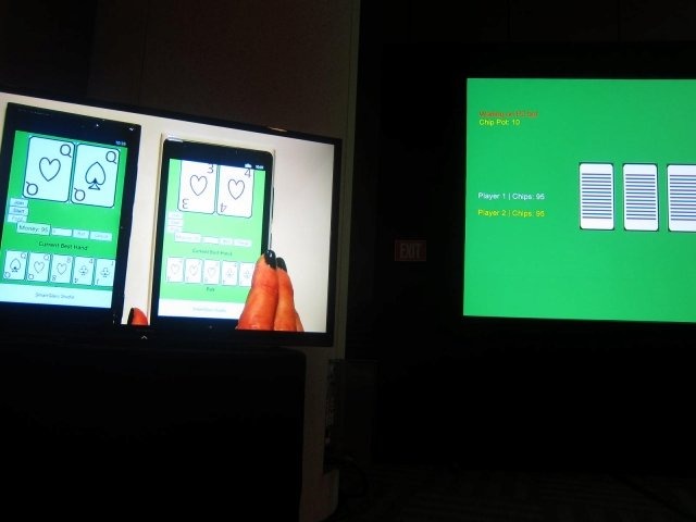 マイクロソフトでPrincipal Program Managerを務めるローザ・トーマス女史はGDC2013で講演「Introduction to Xbox SmartGlass」を行い、Xbox SmartGlass対応ゲームの開発を呼びかけました。また4月4日に発売された最新作『NINJA GAIDEN 3: Razor's Edge』における活用事