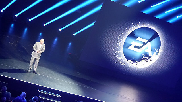 現地時間6月10日、ロサンゼルスのE3会場近くにあるShrine Auditoriumにて、Electronic Artsのプレスカンファレンスが実施されました。EAのプレショーは例年通りの行事ですが、今年は次世代機を含めたラインナップが豊富なためか、昨年と比べると会場のキャパシティも圧