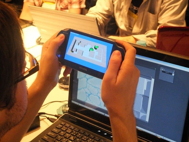 7月20日から21日にかけてデジタルハリウッド大学にて「PlayStation　Mobile GameJam 2013 Summer」が開催されました。先日レポートしたとおり、本イベントはPlayStation Mobile向けのゲームを2日間という短時間で制作するGameJamです。今回は2日目に行われた中間発表の