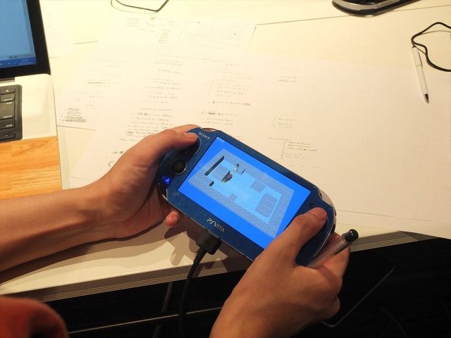 7月20日から21日にかけてデジタルハリウッド大学にて「PlayStation　Mobile GameJam 2013 Summer」が開催されました。本イベントはPlayStation Mobile向けのゲームを2日間という短時間で制作するGameJamです。2日目の21日の16時には、完成発表が行われました。